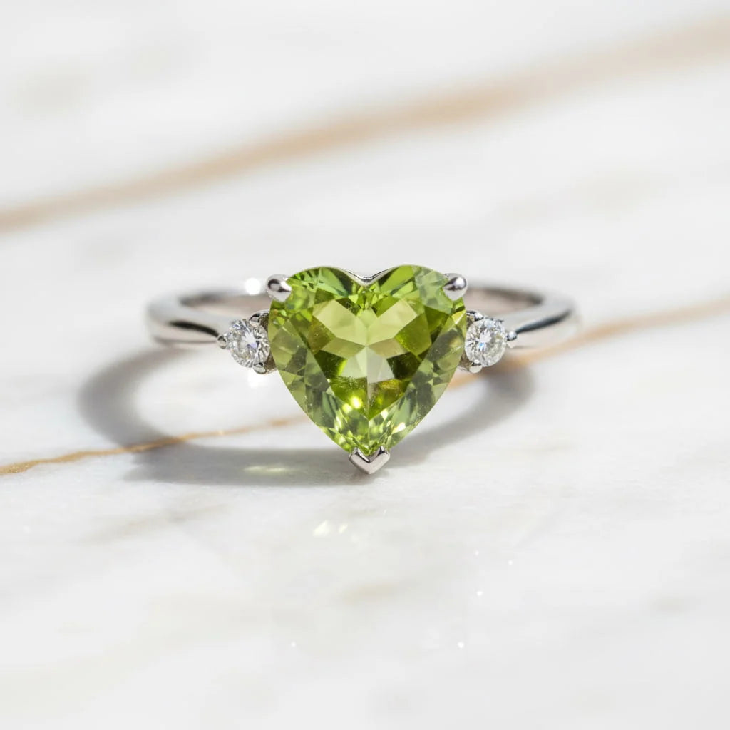 Peridot Ring – Lebensfreude, Schutz & Klarheit am Finger