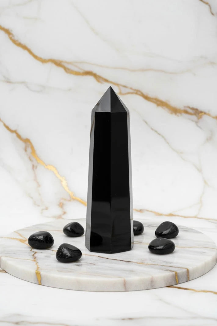 Obsidian Obelisk – Schutz, Erdung & spirituelle Kraft