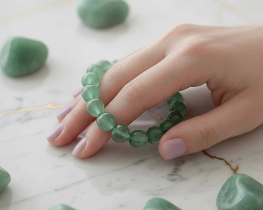 Aventurin – Bedeutung, Wirkung & stilvoller Schmuck für Frauen