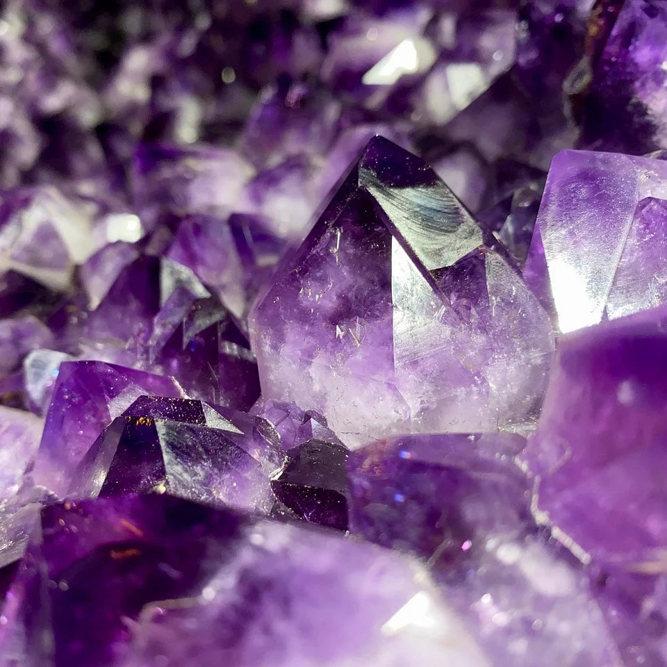 Drusen, Cluster & Geoden: Kristalle für Zuhause, Meditation & Geschenk