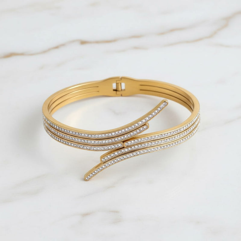 Goldene Armbänder – Luxus & Ausstrahlung