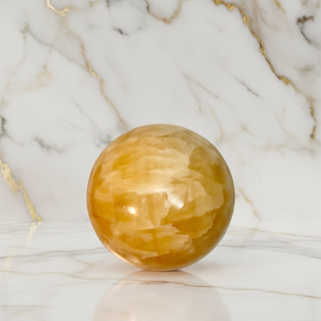Calcit Kugel - Erdung & Wärme CrystalScents