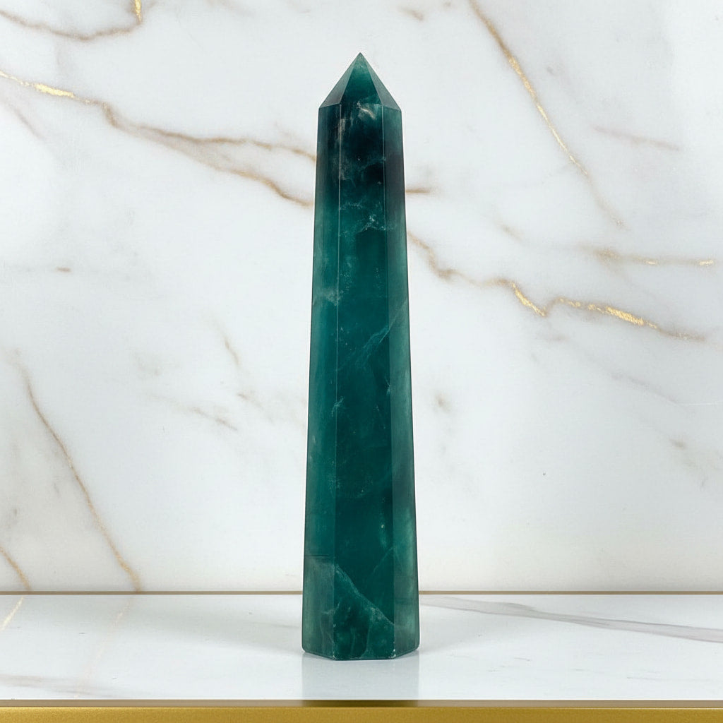 Fluorit Obelisk – Vertrauen & Erden CrystalScents