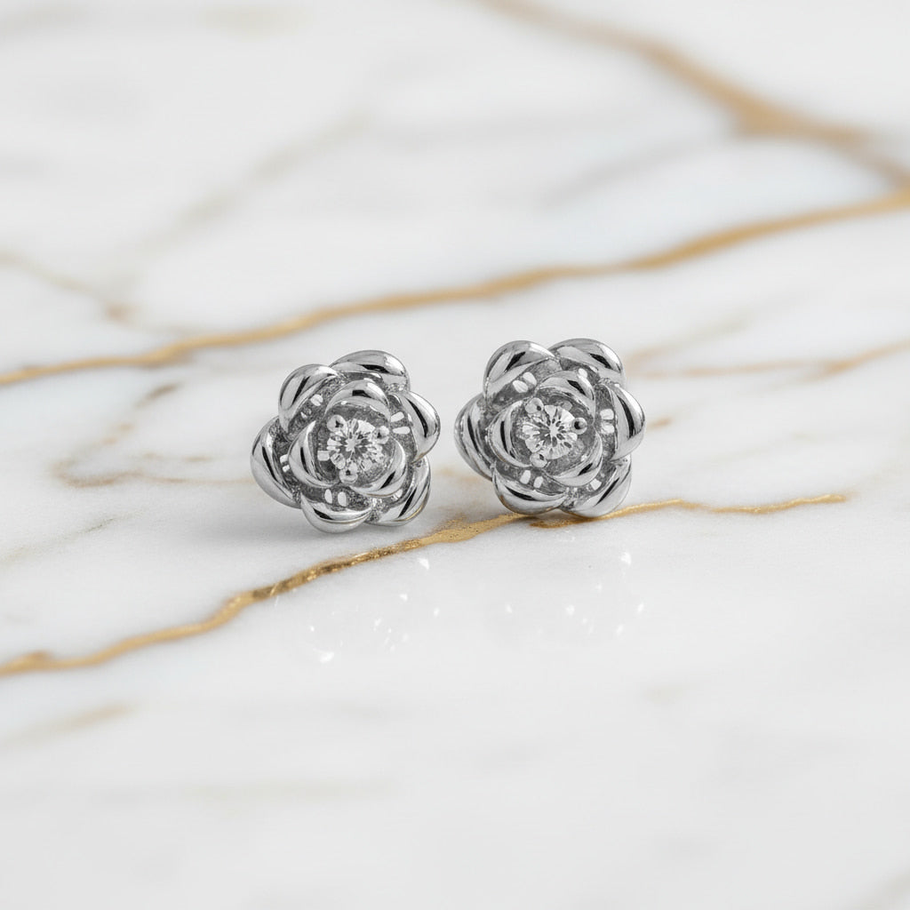 Ohrstecker Silber in Rosenform – romantisches Highlight CrystalScents