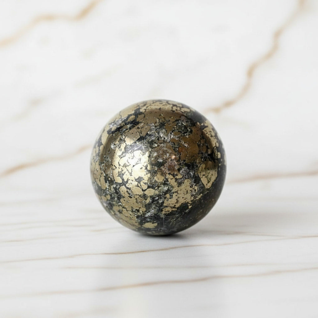 Pyrit Kugel – Harmonie & Power CrystalScents