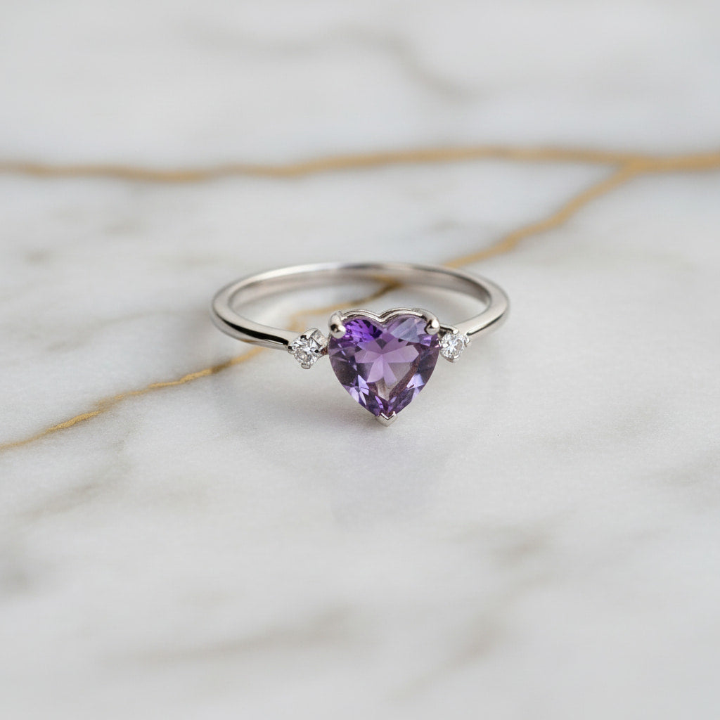 Amethyst Ring - Liebevoller Begleiter CrystalScents