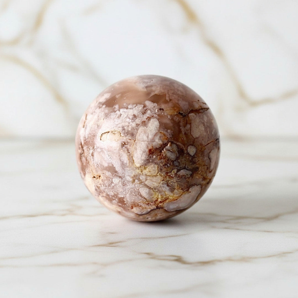 Kirschblüten Achat Kugel – Wohnhighlight für Harmonie & Ausgleich CrystalScents