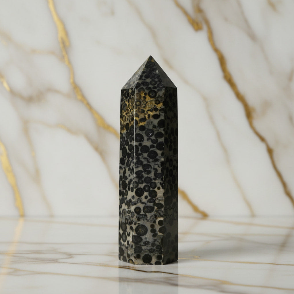 Leoparden Jaspis Obelisk – Kraftvolle Wirkung CrystalScents