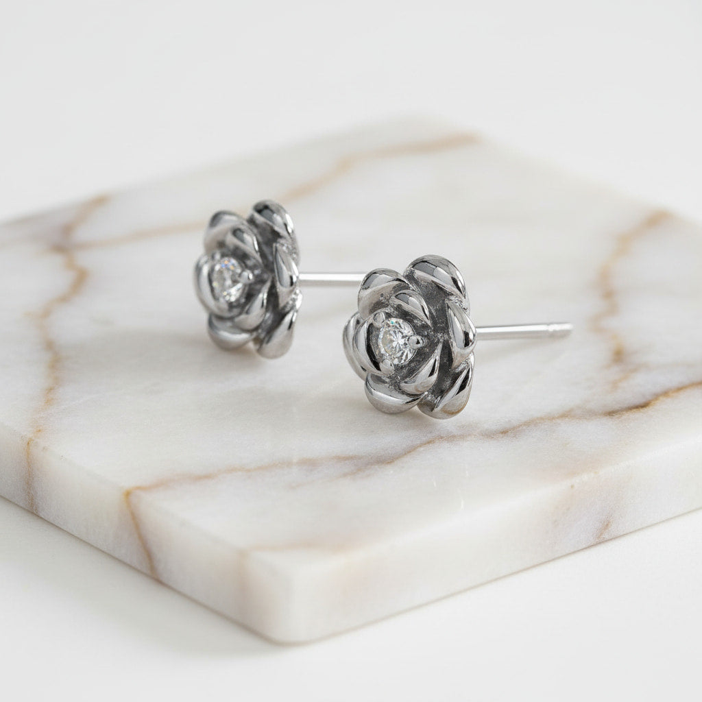 Ohrstecker Silber in Rosenform – romantisches Highlight CrystalScents