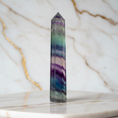 Fluorit Obelisk – Achtsamkeit & Liebe CrystalScents