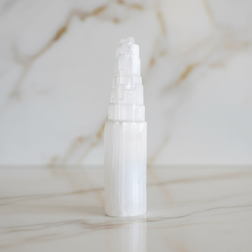 Selenit Turm – Ruhe & energetische Reinigung CrystalScents