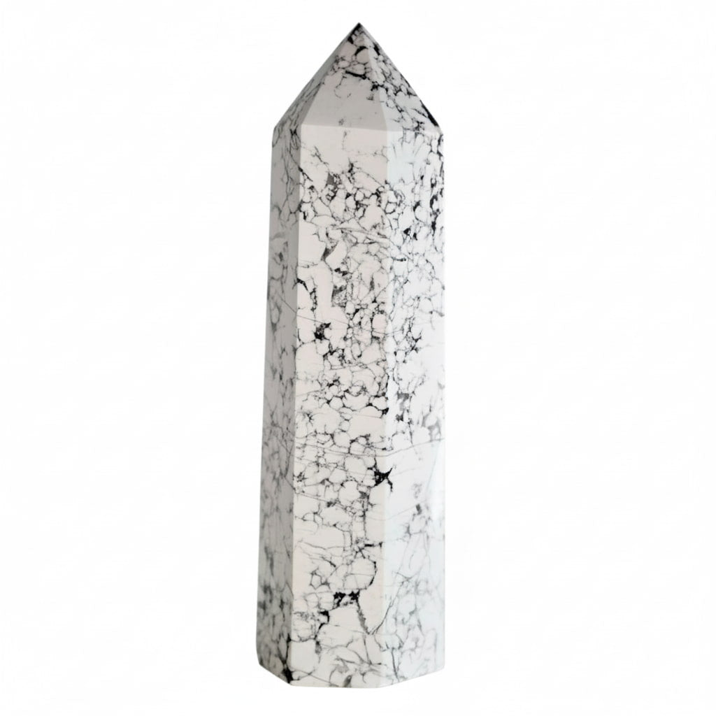 Howlit Obelisk – Kraftvolles Kristallobjekt für Ruhe & Balance CrystalScents