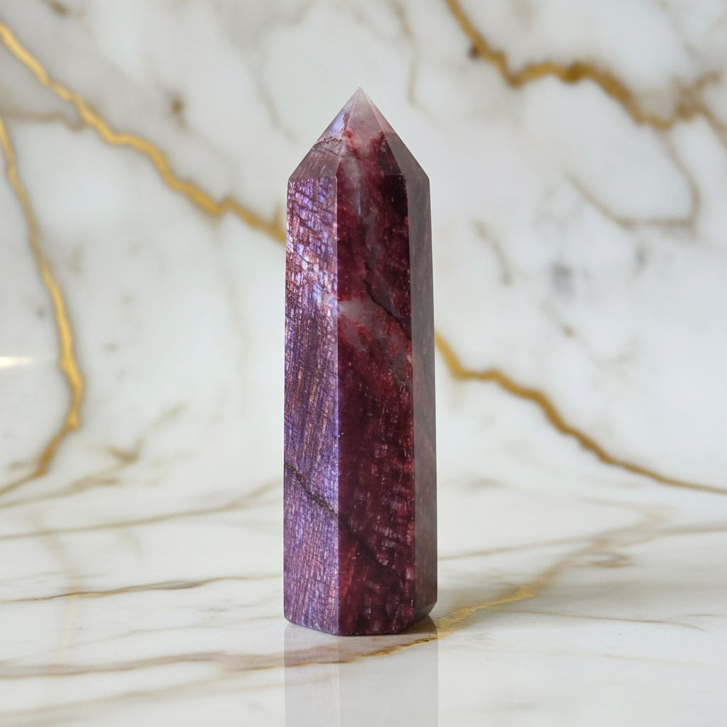 Roter Mondstein Obelisk - Schimmernd & Stark CrystalScents