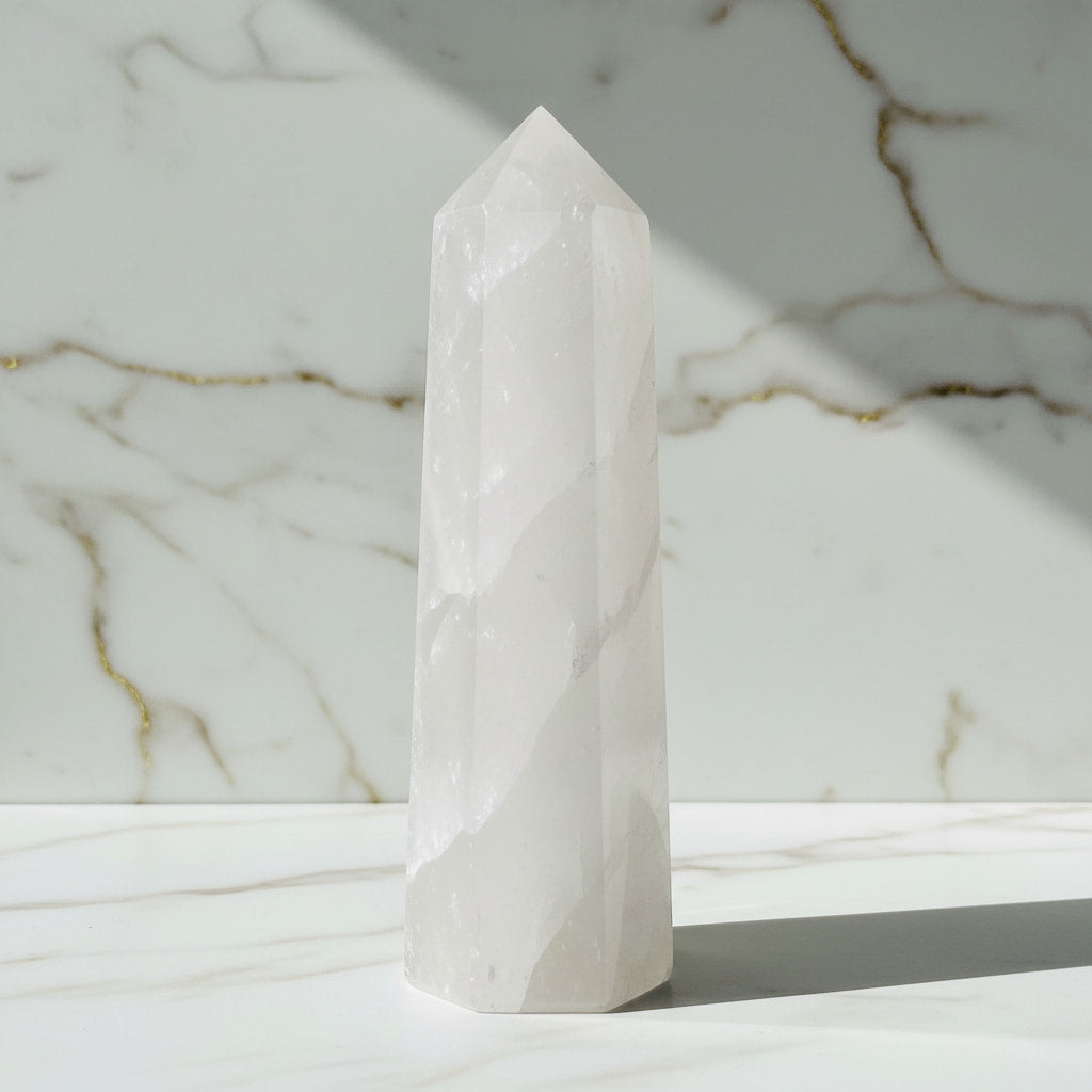 Bergkristall Obelisk - Majestätisch & Klar CrystalScents