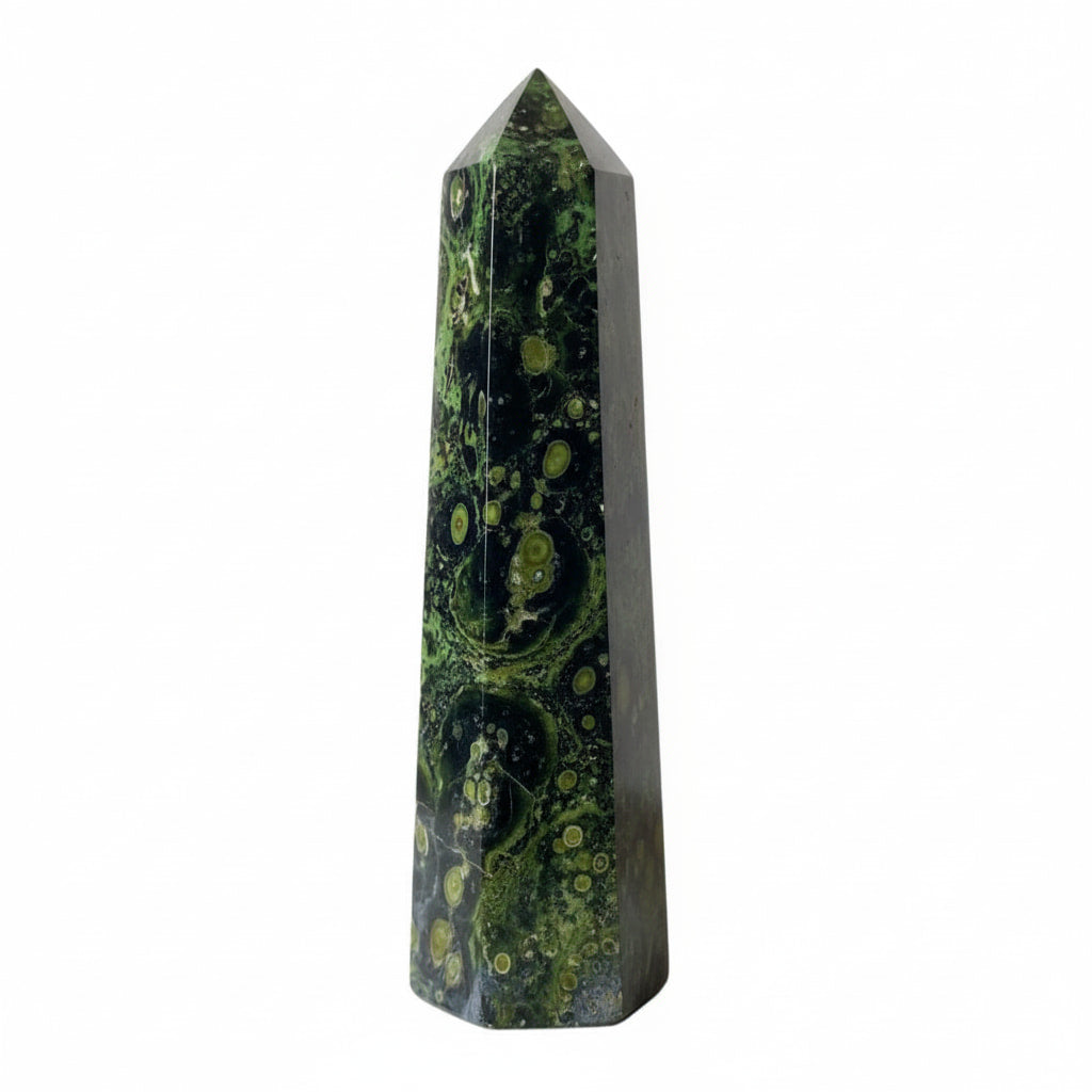 Kambaba Obelisk – Naturstein in Grün & Schwarz CrystalScents