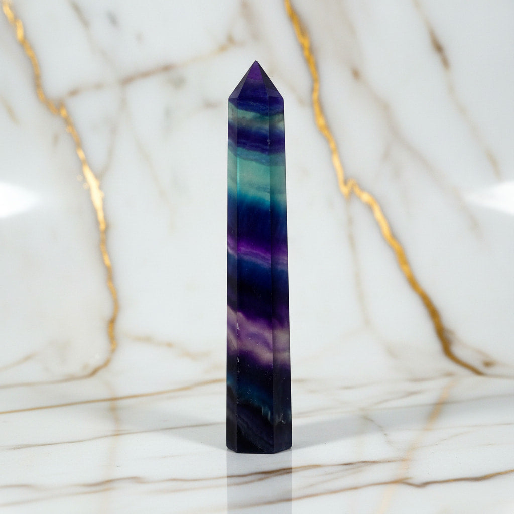 Fluorit Obelisk – Harmonische Farbmischung CrystalScents