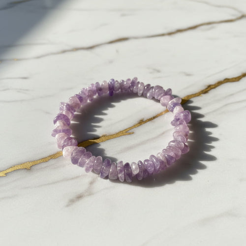 Lepidolith Splitterarmband – Balance, Gelassenheit & Geschenk CrystalScents