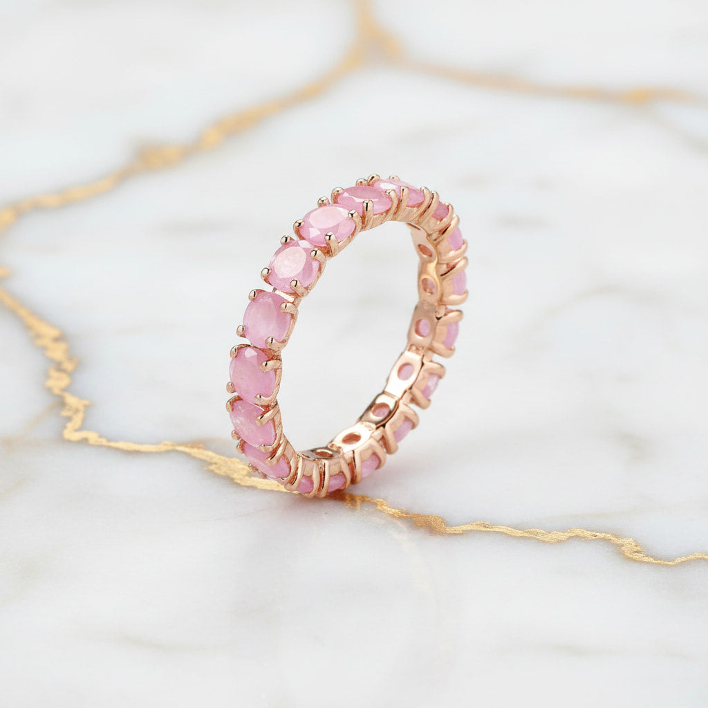 Ring Rosa – Elegantes Schmuckstück mit funkelndem Highlight CrystalScents
