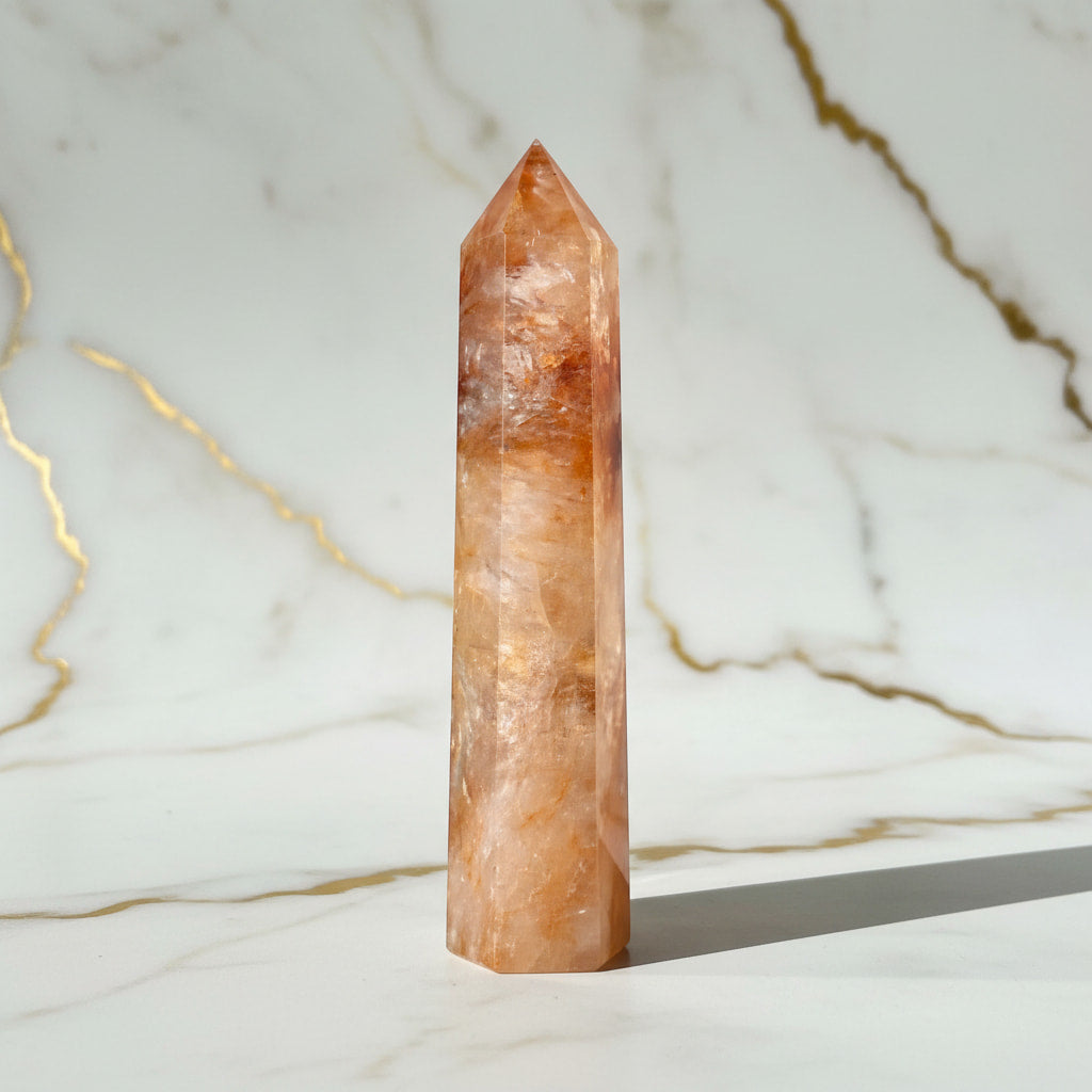 Feuerquarz Obelisk – Mut & innere Stärke CrystalScents