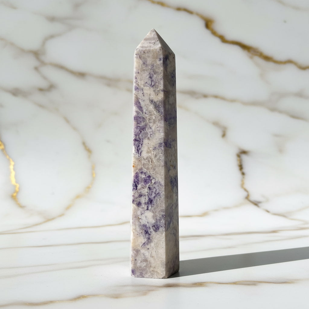 Charoit Obelisk – Energie & Stärke CrystalScents