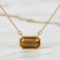 Tigerauge Halskette - Schimmernder Blickfang CrystalScents