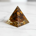 Tigerauge Pyramide – Erdende Energie fürs Zuhause CrystalScents