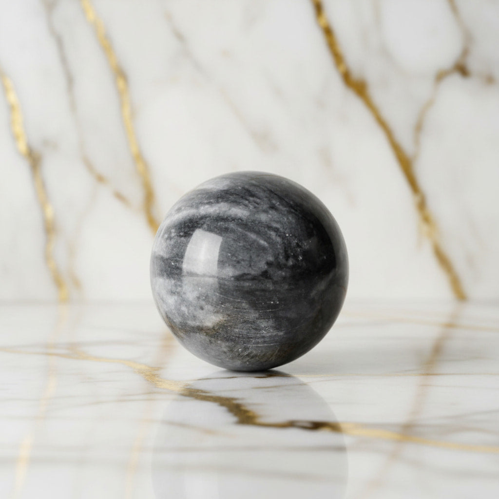 Marmor Kugel – Harmonie in sanften Maserungen CrystalScents