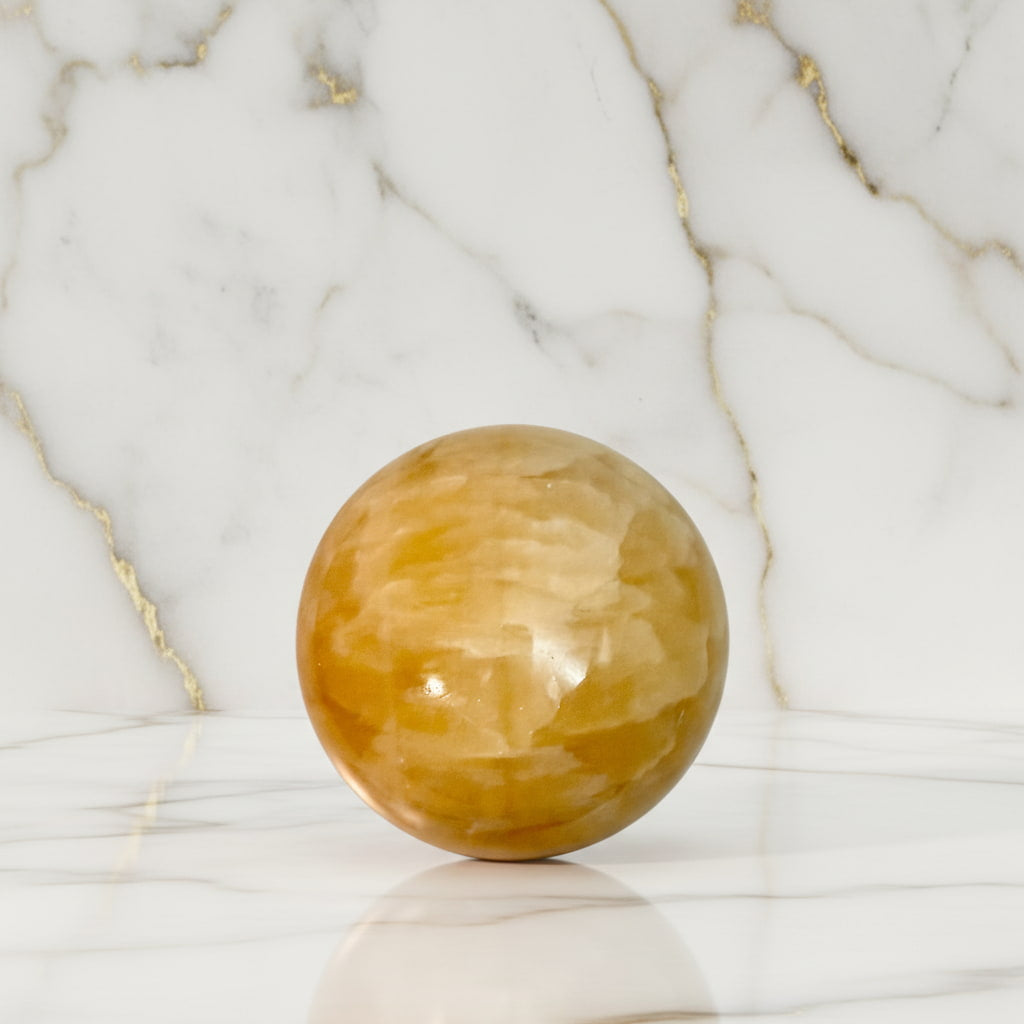 Calcit Kugel - Erdung & Wärme CrystalScents