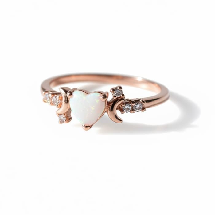 Opal Ring Herzform – Romantische Akzente CrystalScents