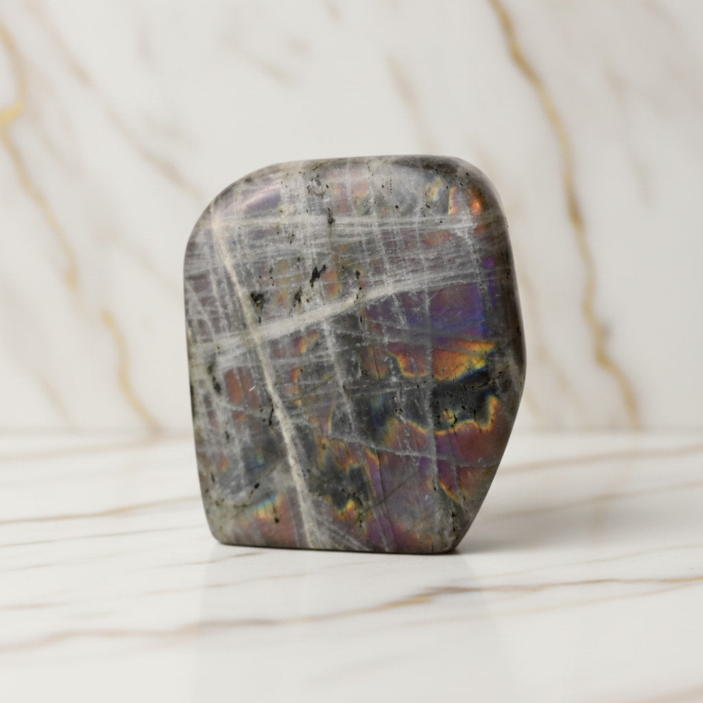 Labradorit Sunset Freiform – Irisierender Farbwechsel CrystalScents