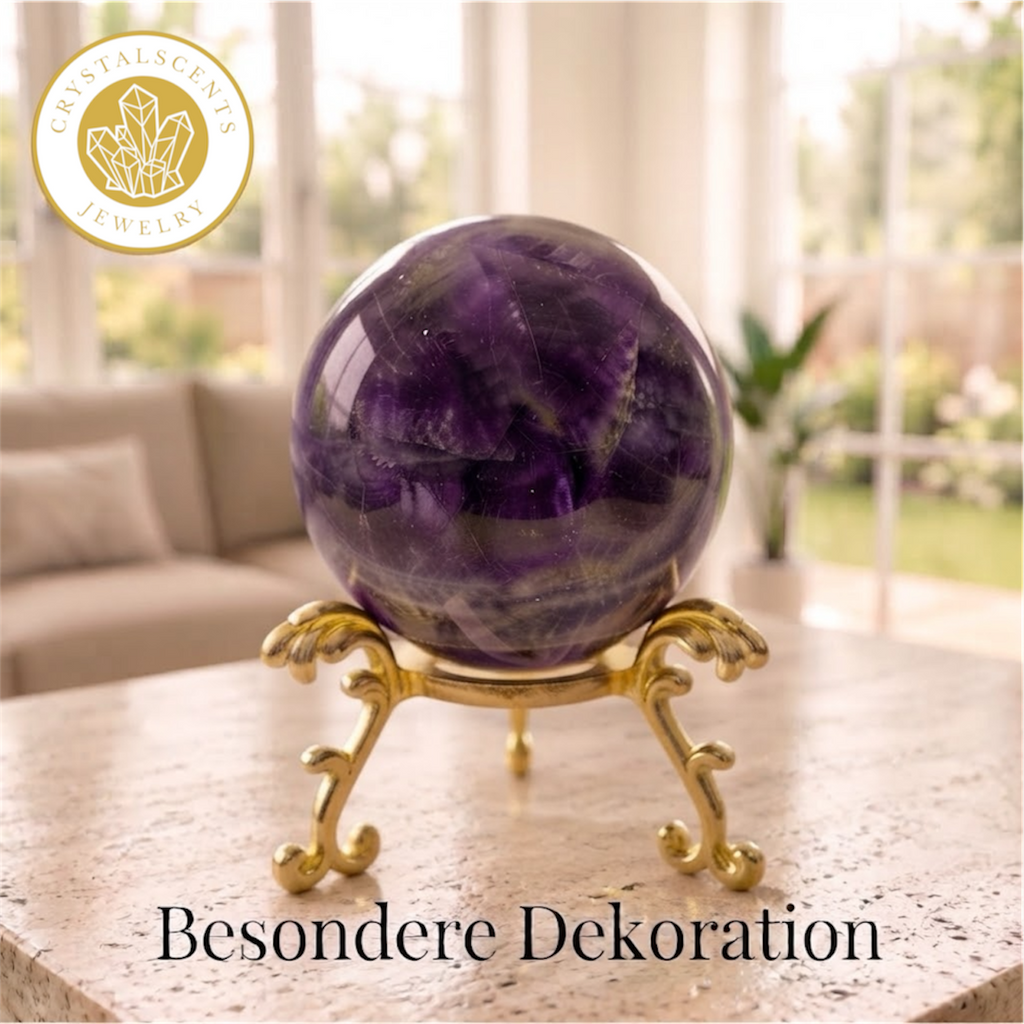 Amethyst Kugel (5-6 cm) inkl. goldenem Aufsteller – Unikat der Natur CrystalScents