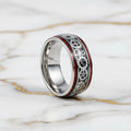 Ring mit Holzmaserung und Zahnrädern – im mechanischen Stil CrystalScents