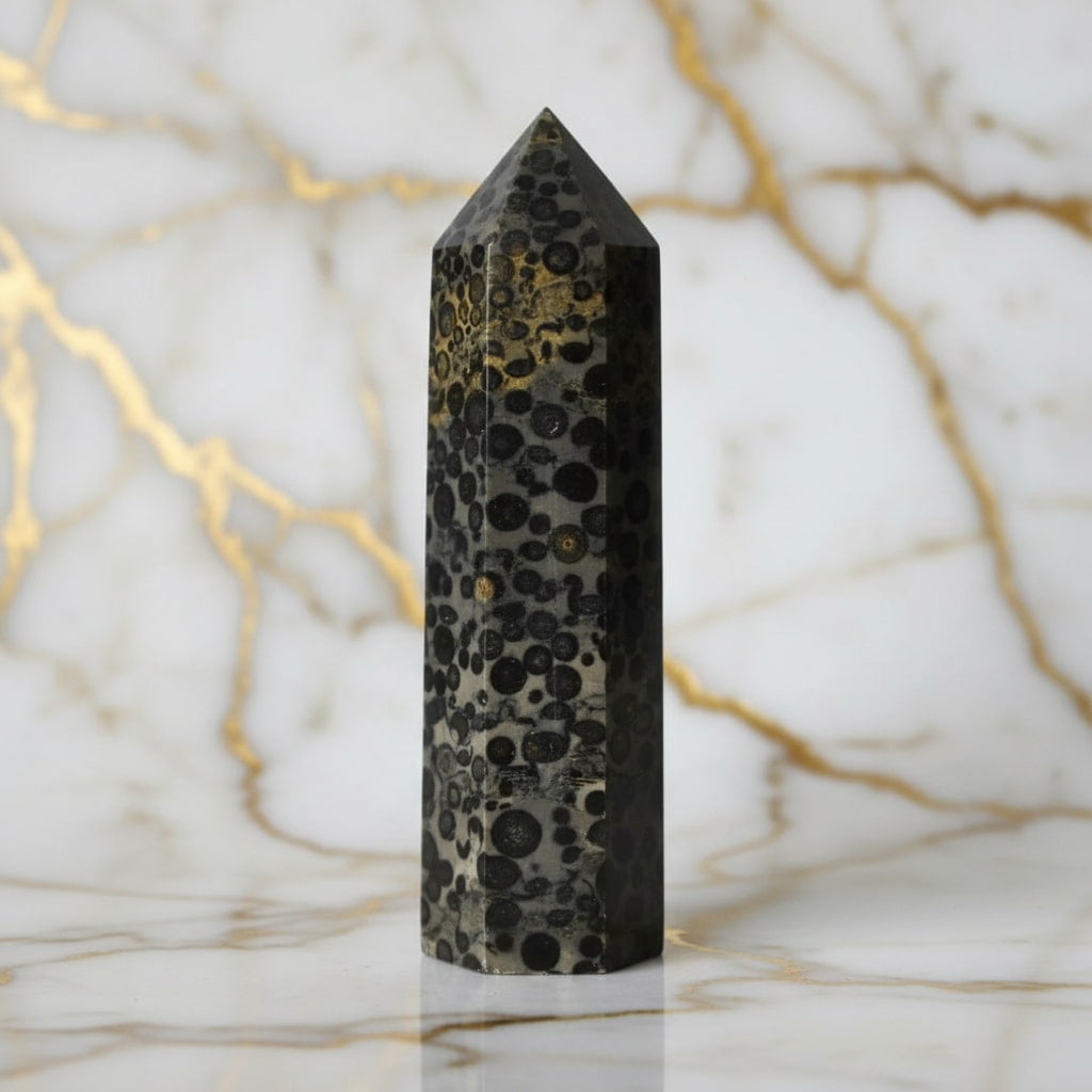 Leoparden Jaspis Obelisk – Kraftvolle Wirkung CrystalScents