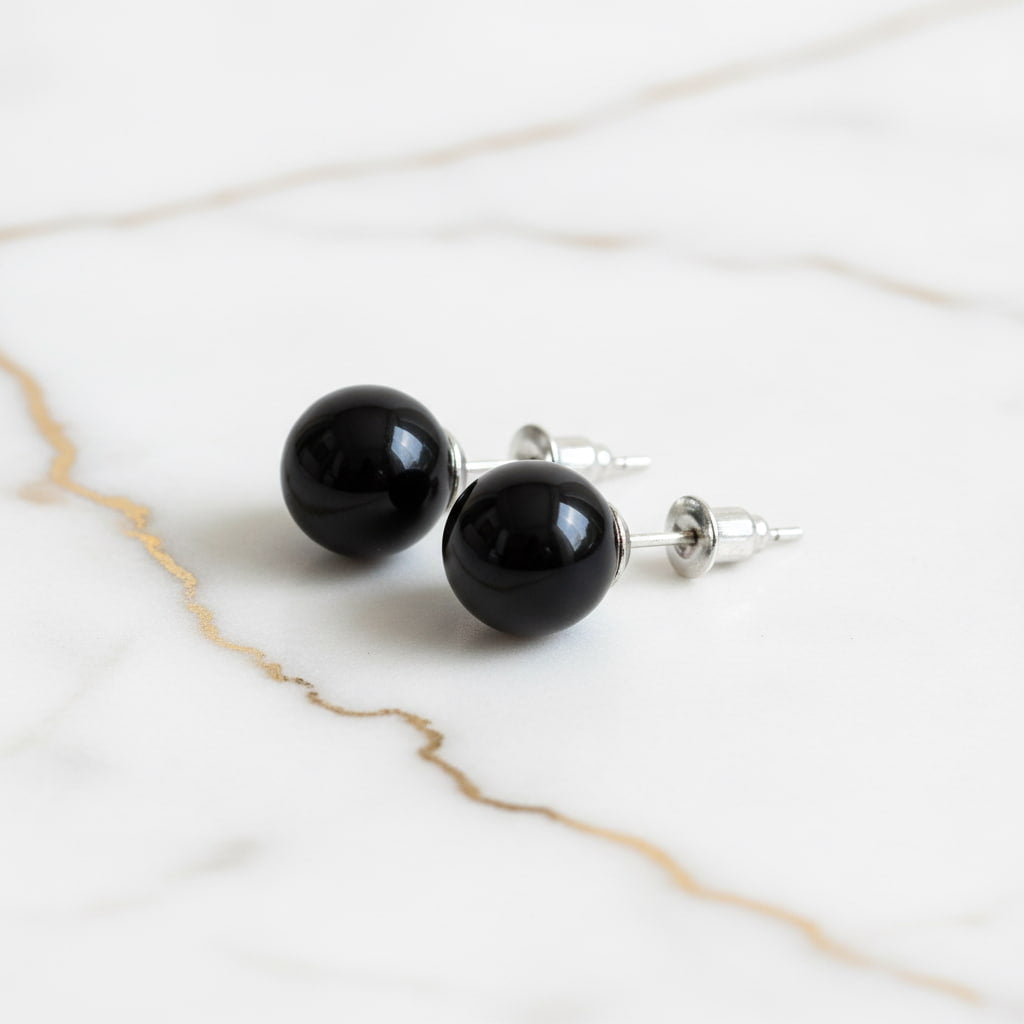 Achat Ohrstecker mit schwarzer Achat-Kugel CrystalScents