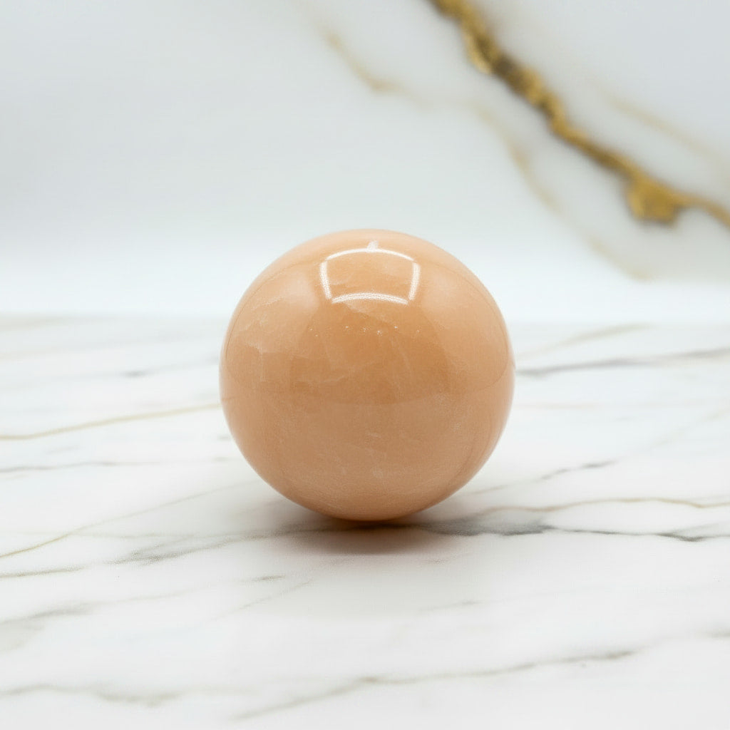 Calcit Kugel - Freude & Energie CrystalScents