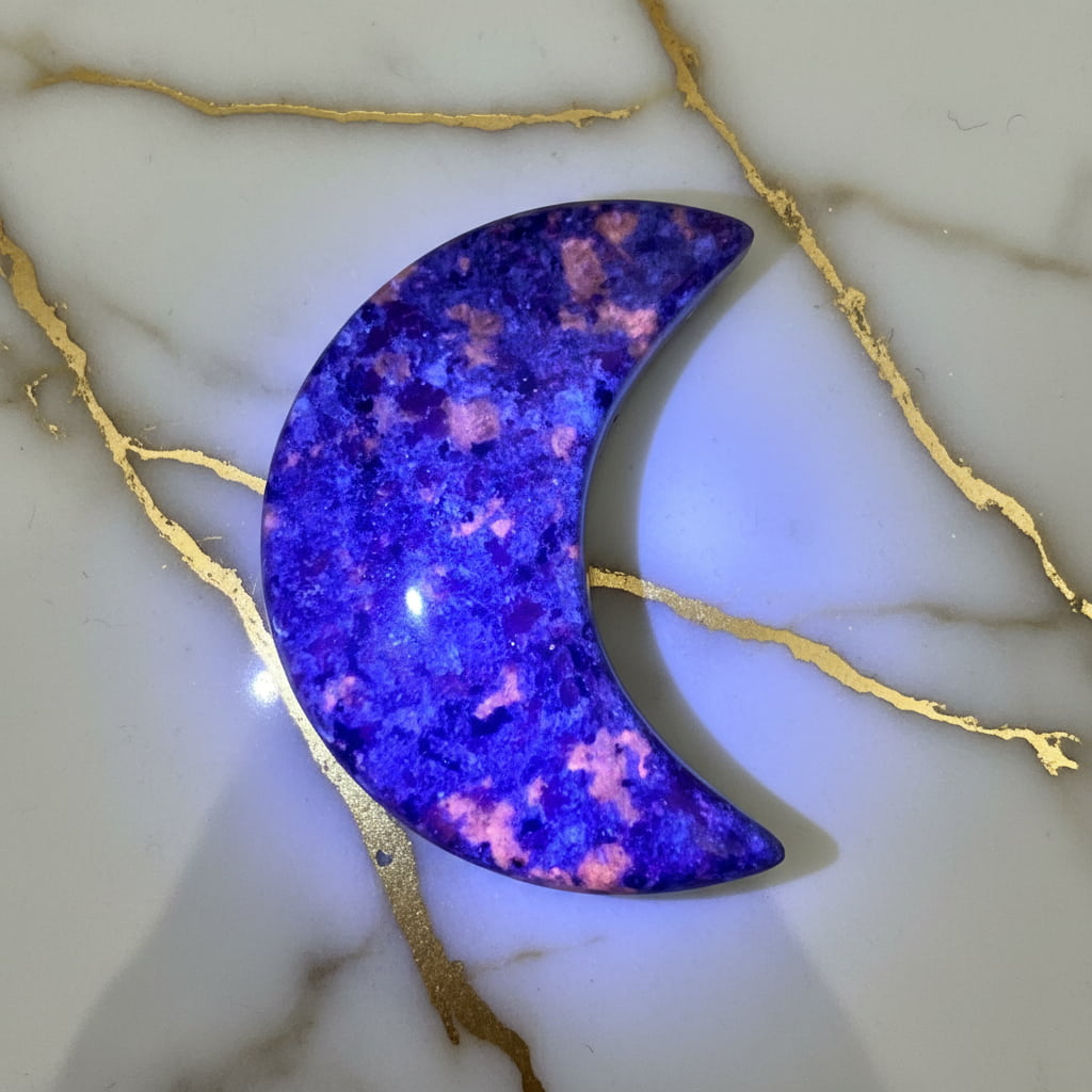 Flammenstein Yooperlite Mond – mit leuchtender Farbwirkung CrystalScents