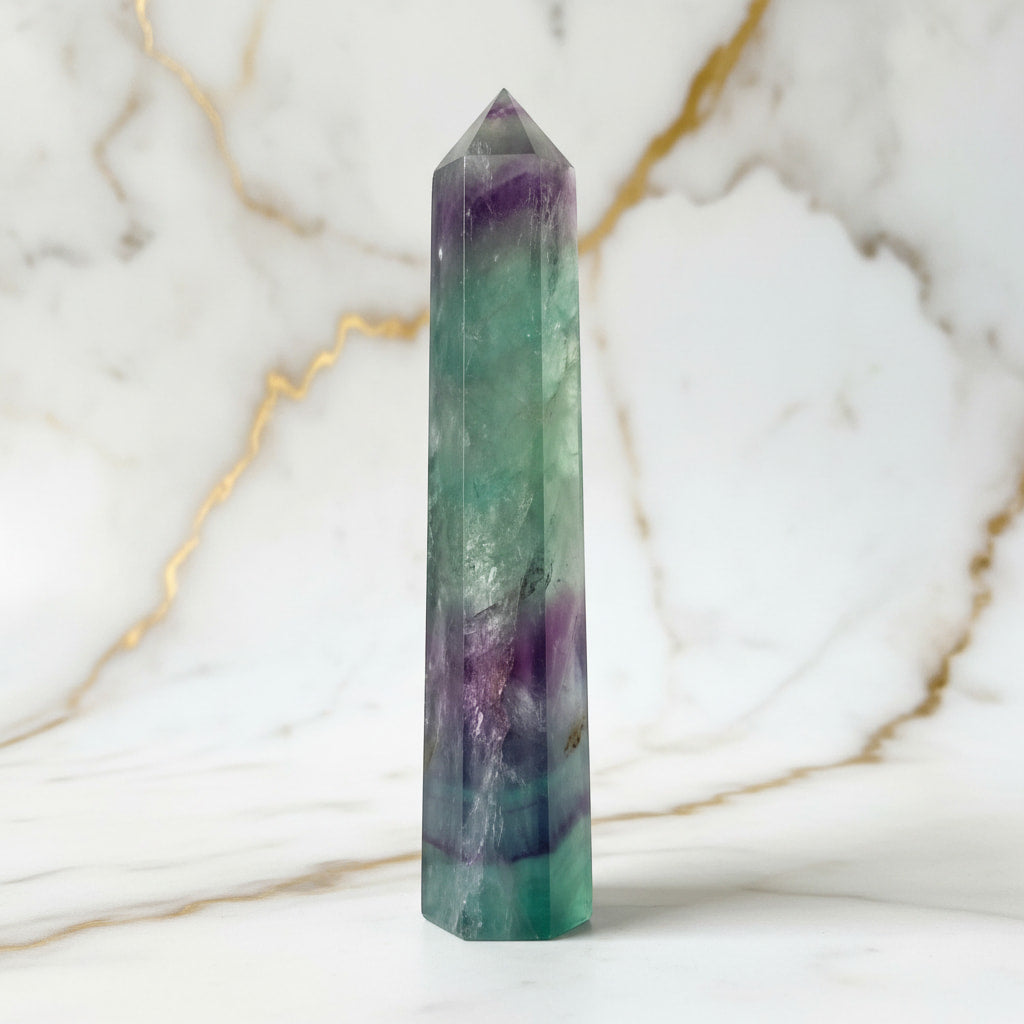 Fluorit Obelisk – Freiheit & Schönheit CrystalScents