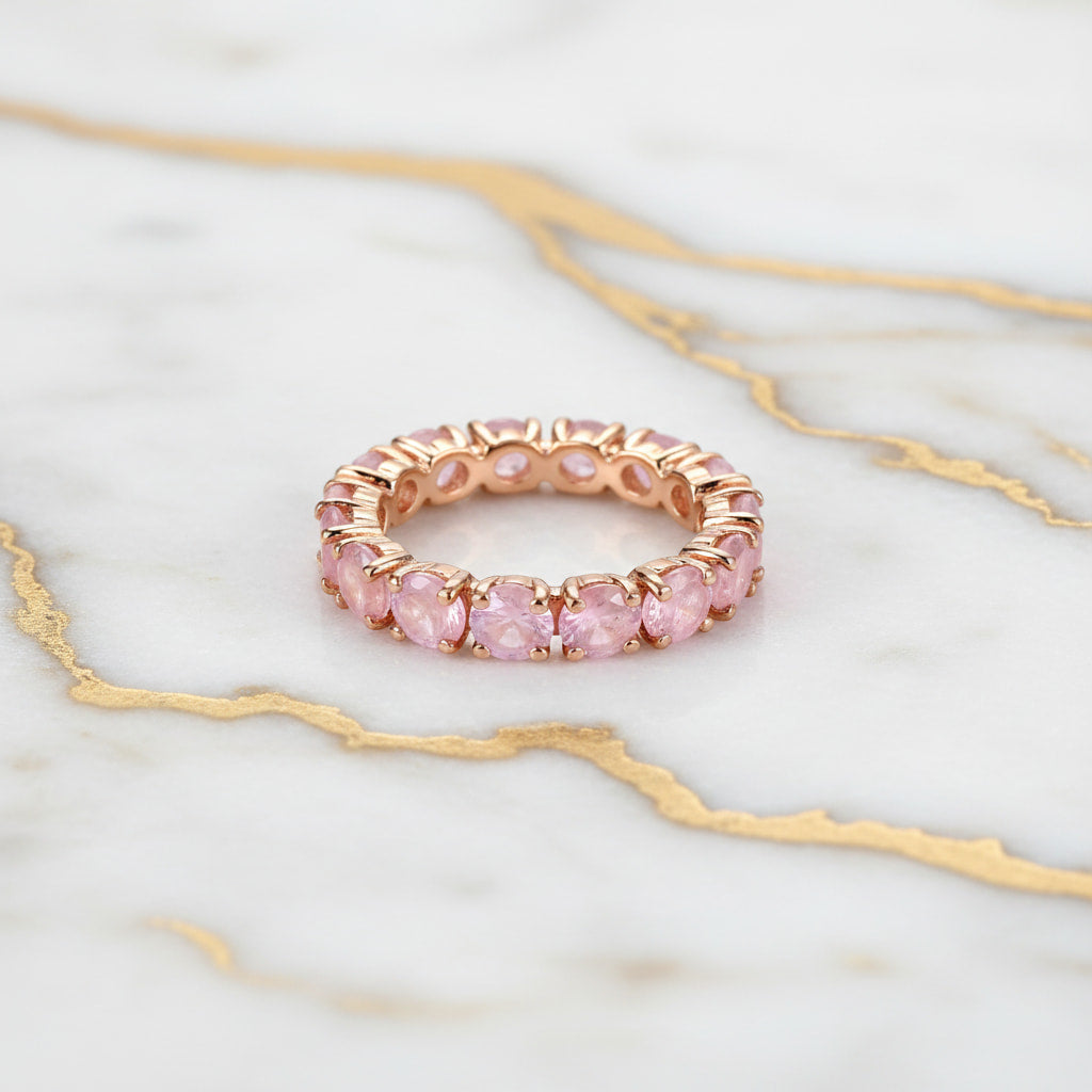 Ring Rosa – Elegantes Schmuckstück mit funkelndem Highlight CrystalScents