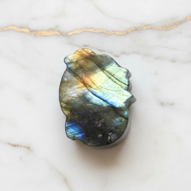 Labradorit Delfin – Niedlicher Seelenstein CrystalScents