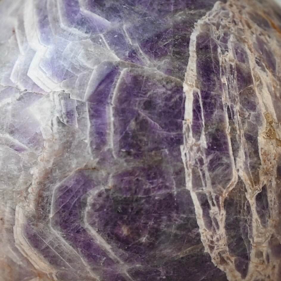 Sehr große Amethyst Kugel – 19 cm, 13 kg, positive Energie & Harmonie CrystalScents