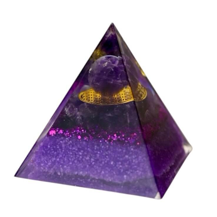 Amethyst Orgonit Pyramide - tiefe Energie CrystalScents