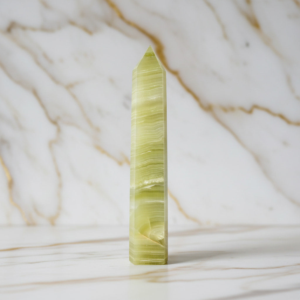 Seidenkristall Obelisk – Balance & sanfte Energie CrystalScents