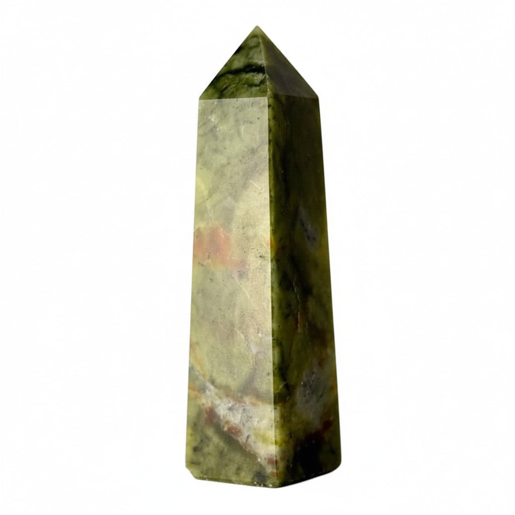 Serpentin Obelisk – Stilvolles Naturjuwel CrystalScents