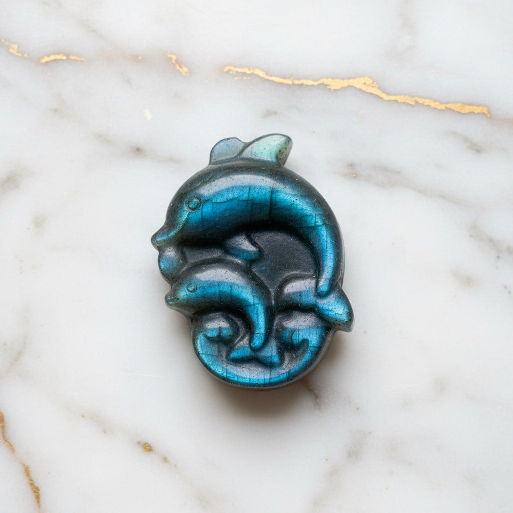 Labradorit Delfin – Schillernde Naturfigur CrystalScents