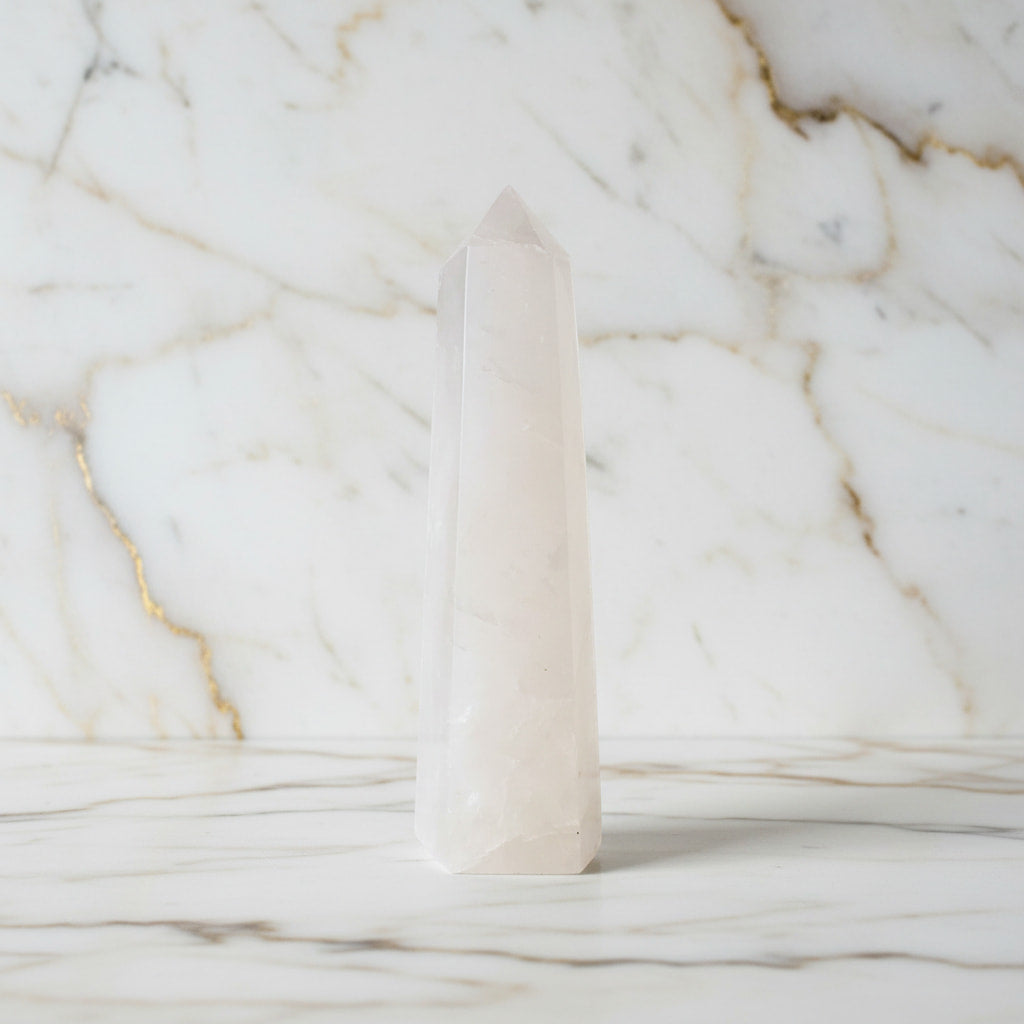 Bergkristall Obelisk – für Klarheit & innere Balance CrystalScents