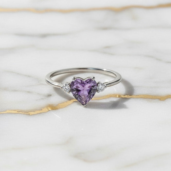 Amethyst Ring - Liebevoller Begleiter CrystalScents