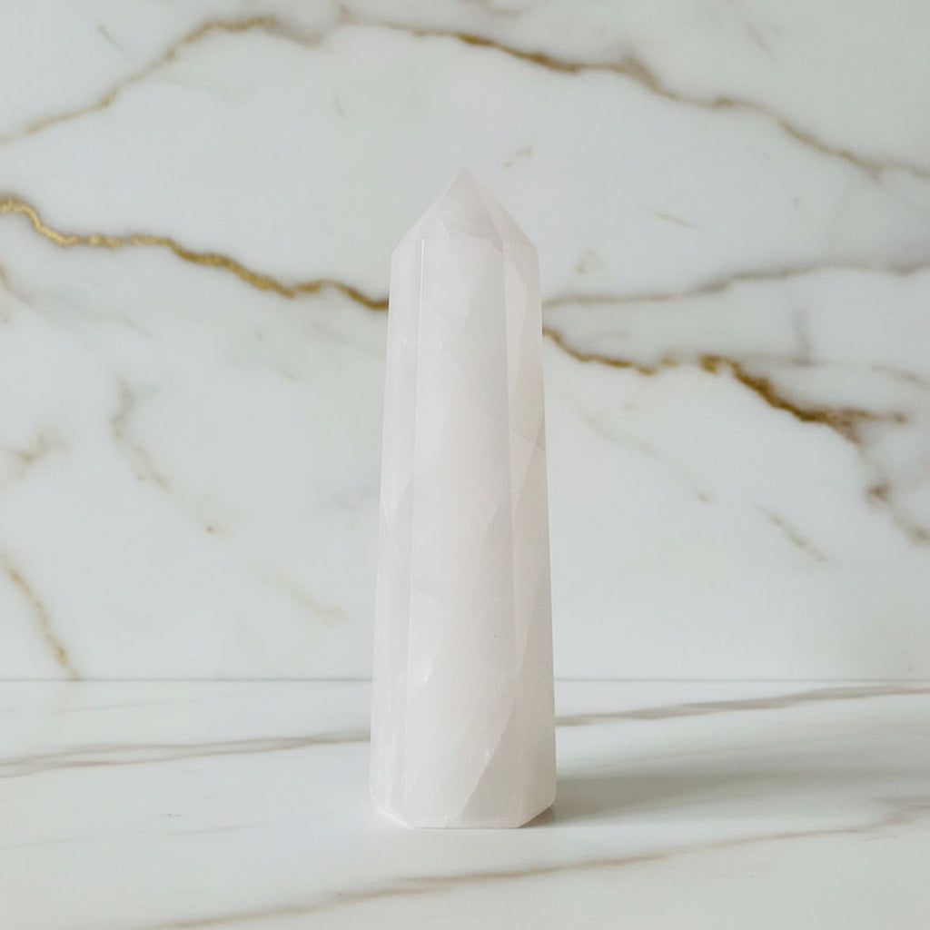 Bergkristall Obelisk – für Klarheit & innere Balance CrystalScents