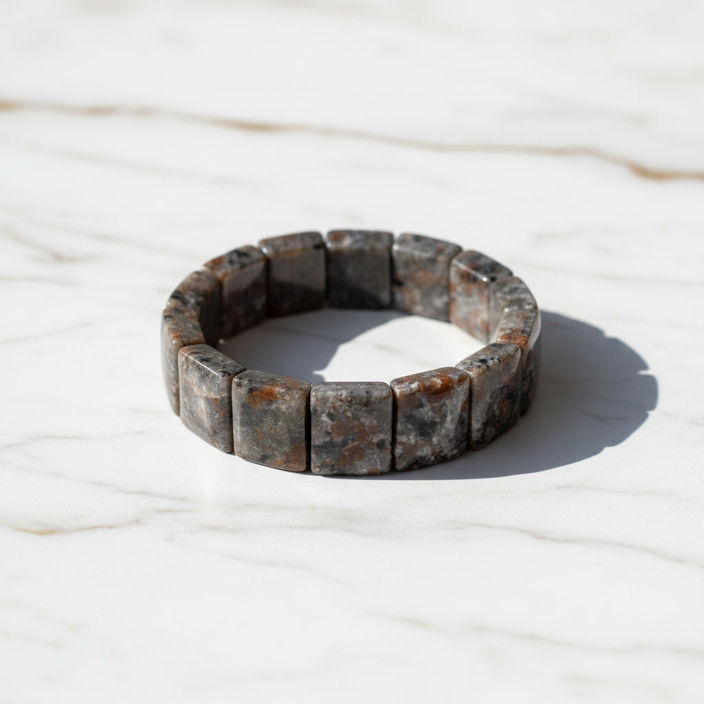 Flammenstein Yooperlite Armband - Fokus & Wirkung CrystalScents