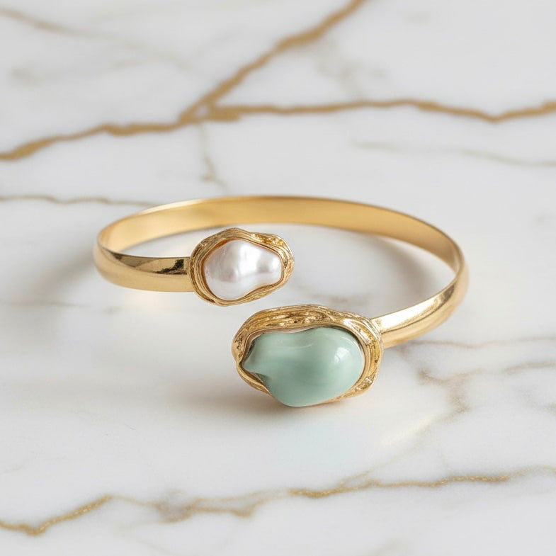 Armreif in Gold mit grüner Perle CrystalScents