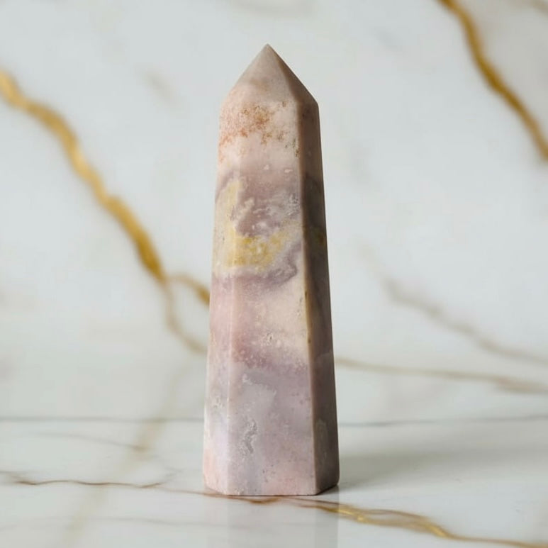 Rosa Amethyst Obelisk – Kristall für Harmonie & Raumenergie CrystalScents